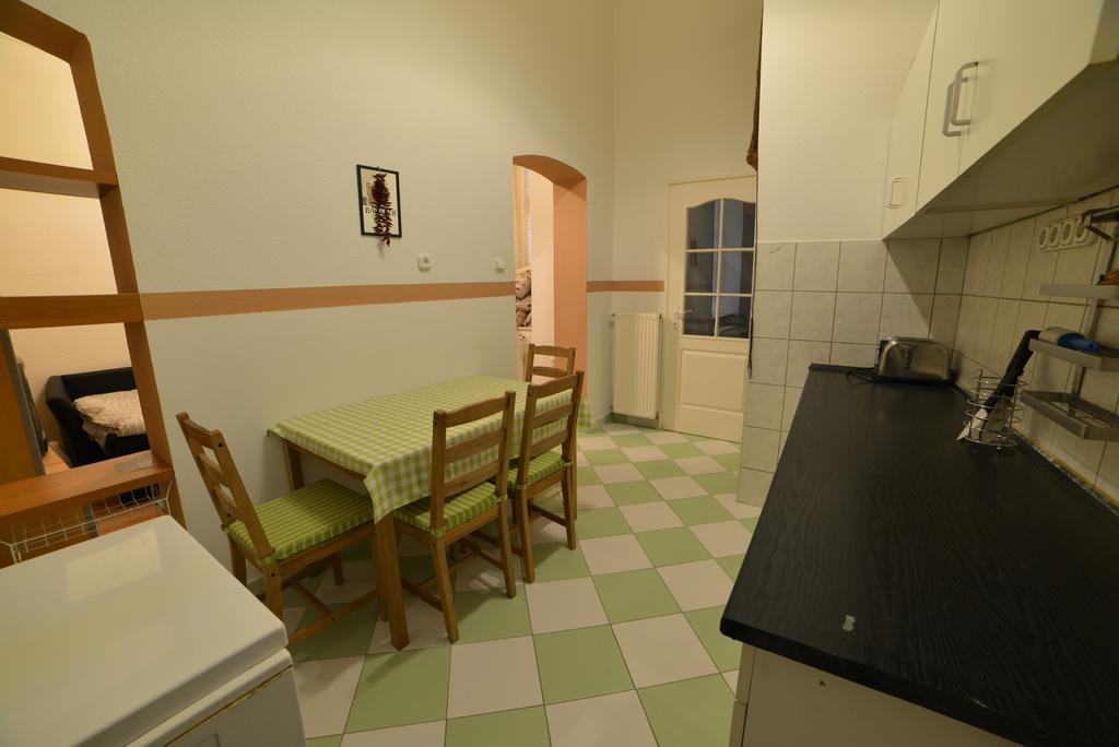 Baross City Hotel - Будапеща Стая снимка