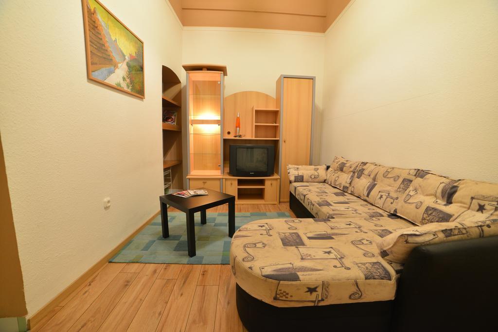 Baross City Hotel - Будапеща Стая снимка