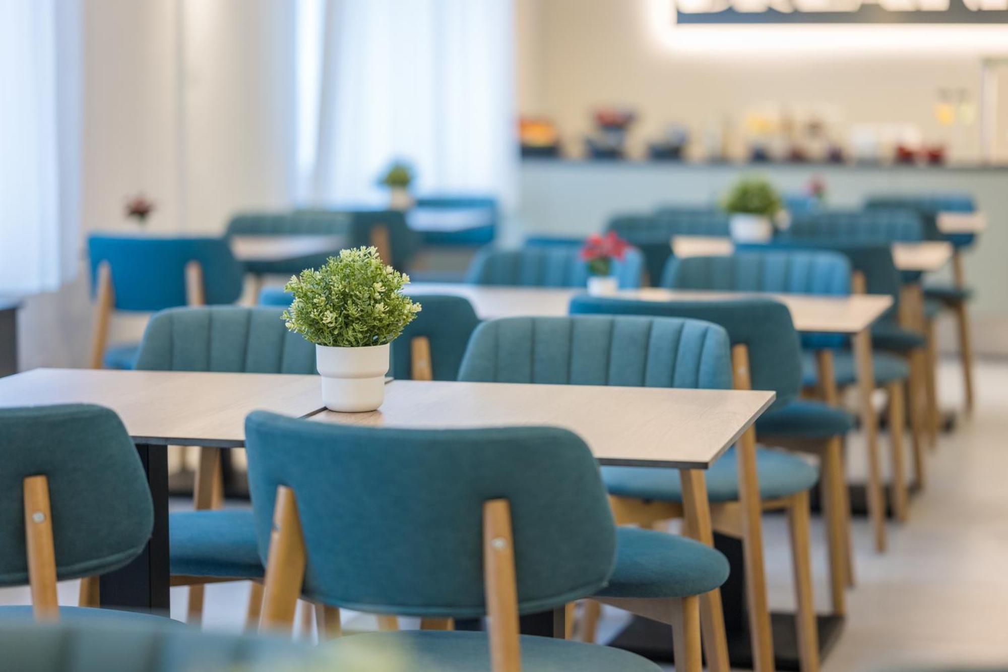 Baross City Hotel - Будапеща Екстериор снимка